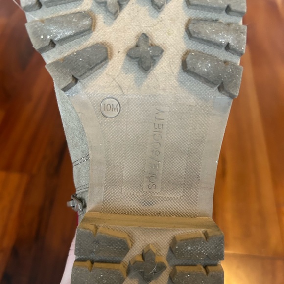 Tan Chelsea boots - Picture 4 of 4